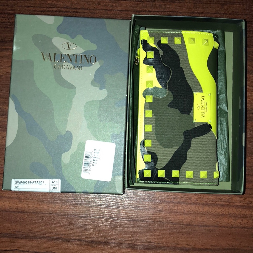 Valentino Garavani Wallet